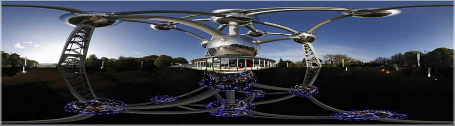 PanoMorphing : L'Atomium de Bruxelles L'Atomium est un monument de Bruxelles, en Belgique, construit l'occasion de l'Exposition universelle de 1958 et reprsentant la maille conventionnelle du cristal de fer (structure cubique centre) agrandie 165 milliards de fois. Les neuf sphres reprsentent les neuf atomes constitutifs du cristal de fer et ne sont qu'une concidence avec la division de la Belgique (neuf provinces belges de l'poque, qui sont aujourd'hui dix avec la scission du Brabant). A? l'origine, le concepteur du monument l'a imagine comme une rfrence aux sciences, et en particulier les usages de l'atome, en plein dveloppement cette poque. www.360x180.fr Selme Matthieu