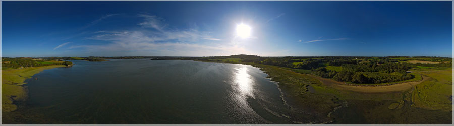 Panorama arien de la baie de Lanveur (KAP) En fin de journe, je dcide d'aller faire quelques photos ariennes de la baie de Lanveur. www.360x180.fr Selme Matthieu