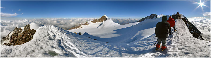 Sommet du Corno Nero - 4322m Aprs avoir gravi des marches trs hautes et trs raides dans la glace, nous voici au sommet du Corno Nero - 4322m www.360x180.fr Selme Matthieu