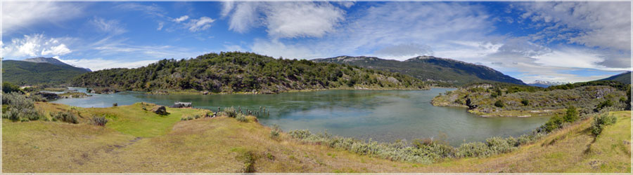 Parc Lapataia, l'ouest d'Ushuaia Petite journe de repos dans le Parc Lapataia, situ l'ouest d'Ushuaia, une fois notre trek termin. www.360x180.fr Selme Matthieu